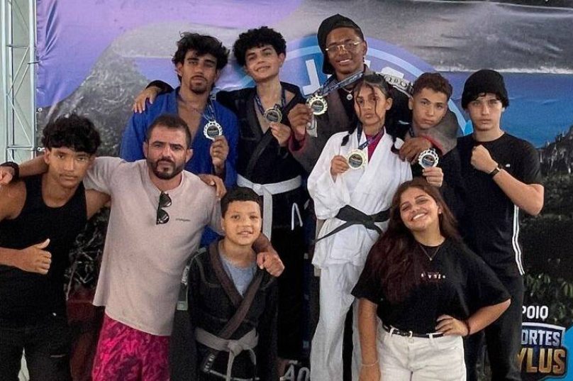 O time buziano levou seis competidores à disputa e voltou para casa com cinco medalhas no peito  / foto divulgação