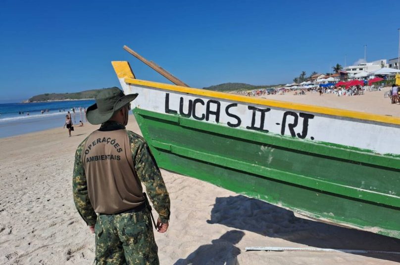 Guarda Marítima de Cabo Frio notifica embarcações por infrações ambientais na Ogiva e no Peró nesta quarta (16) / foto divulgação