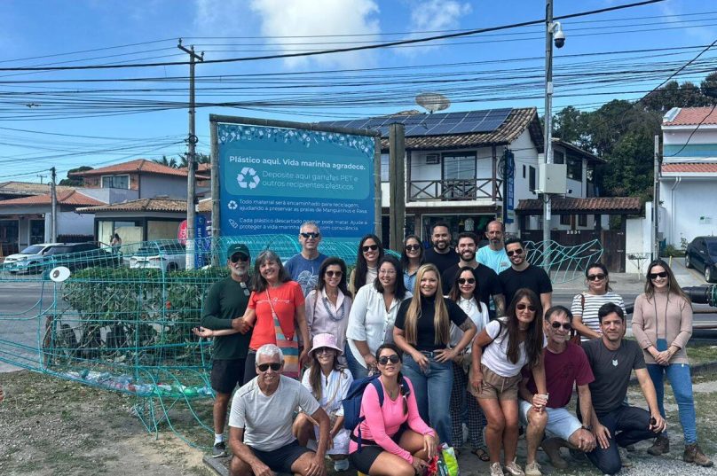 Primeira baleia coletora de garrafas PET de Búzios, instalada no Porto da Barra, é resultado de parceria entre a Amanrasa e o empreendimento, com apoio institucional da Prefeitura.