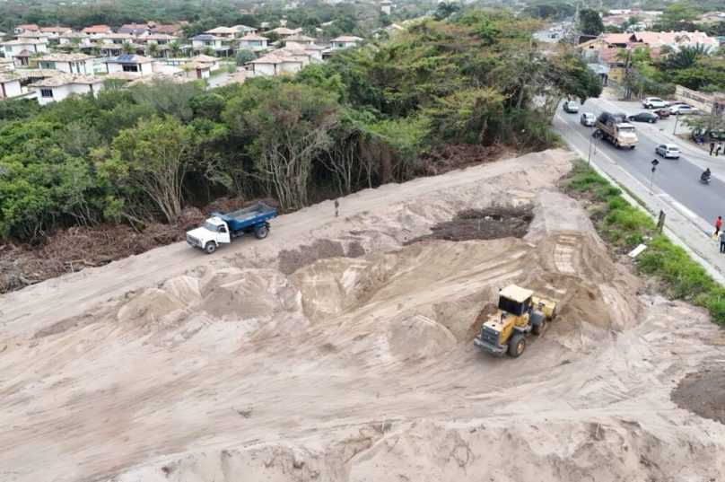 Área de vegetação nativa em Búzios onde obras foram alvo de fiscalização do MP e da Alerj por suspeita de desmatamento irregular - Foto Comissão de Defesa do Meio Ambiente da Alerj