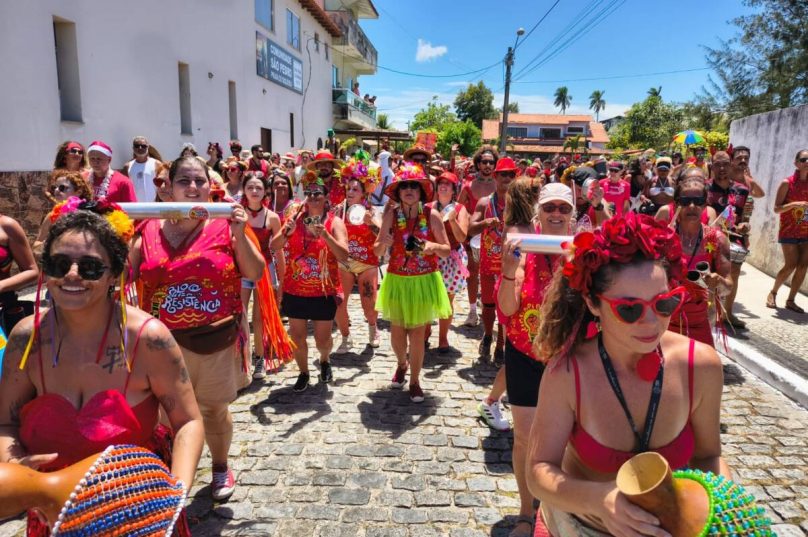 Bloco Alternativo Resistência realiza cortejo de pré-carnaval neste sábado (31) da Passagem ao Canto do Forte / foto divulgação