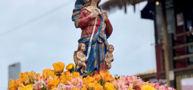 Fim de semana em Búzios é marcado por celebração à Capela Nossa Senhora Desatadora dos Nós