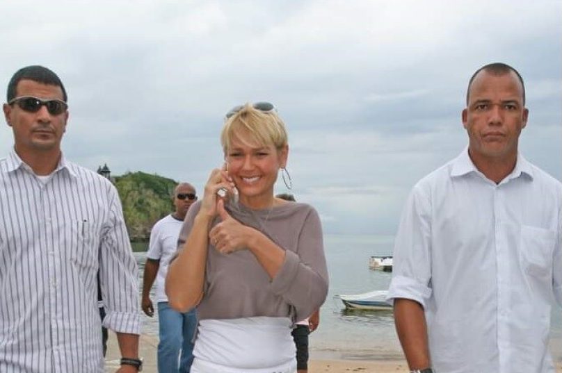 Xuxa em Búzios capa