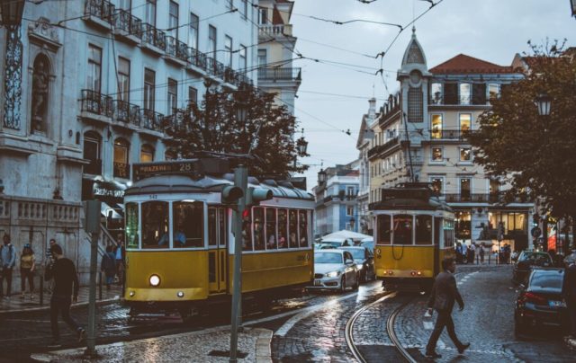 Iniciativa Portuguesa Facilita Migração de Médicos do Brasil