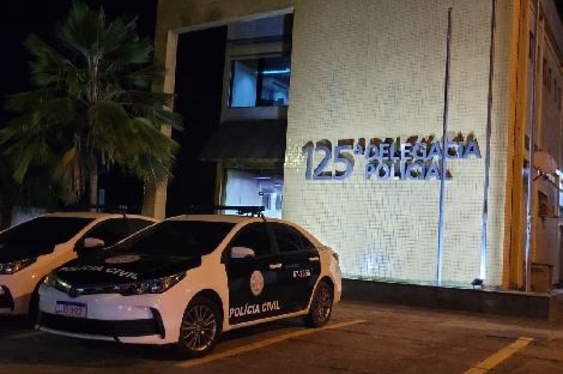 Suspeito foi levado para delegacia da cidade. Foto Divulgação.
