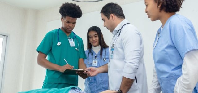 Medicina: 84% dos cursos de excelência no país são privados