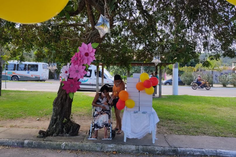 Dona Epifânia comemorou os 90 anos no último sábado (9). Imagem/ Reprodução