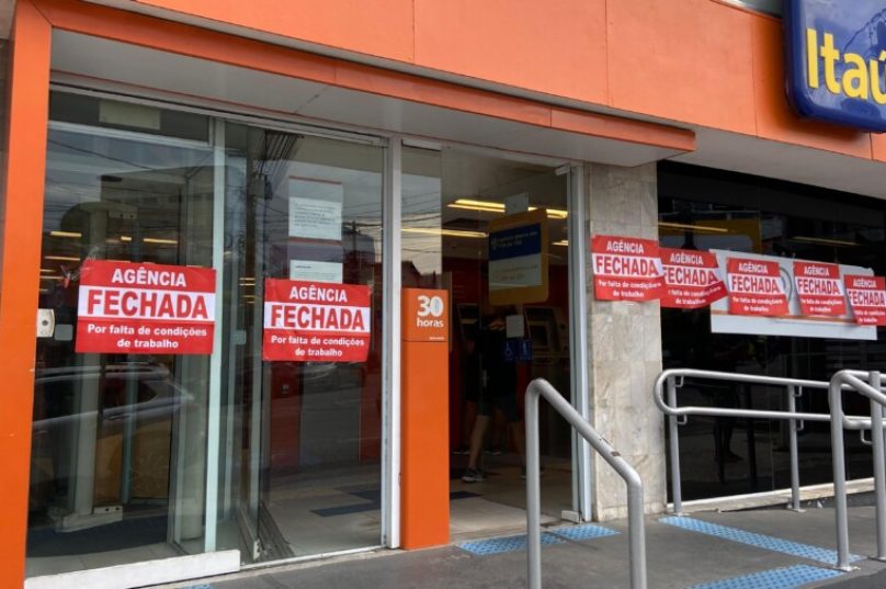 O Procon de São Pedro da Aldeia disponibiliza o WhatsApp (22) 2627-6086 / Divulgação