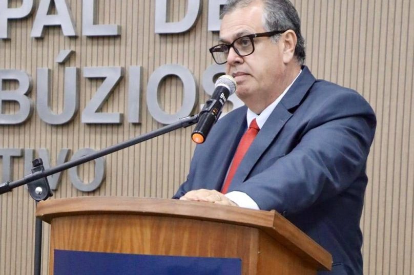Vereador Anderson Chaves apresenta indicação para estudo de um Fundo Soberano Municipal em Búzios.