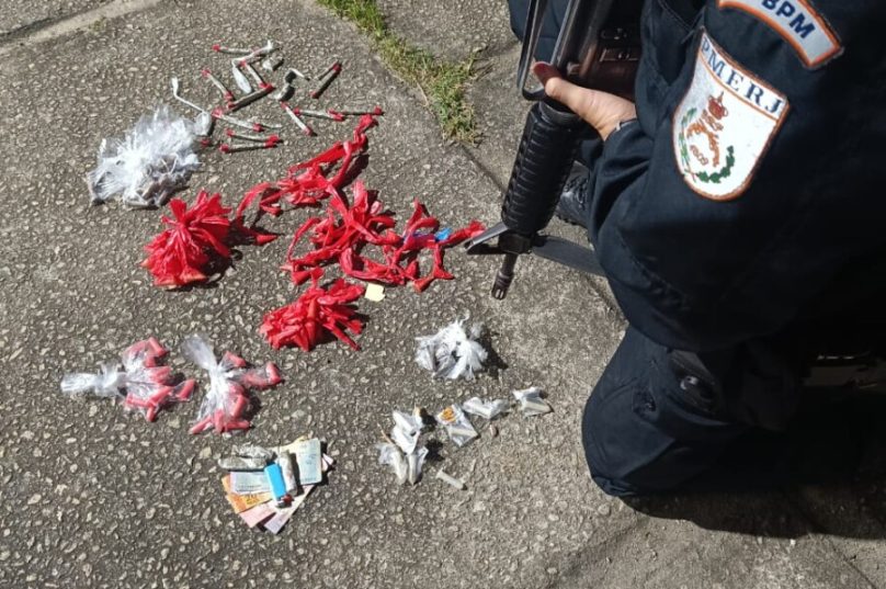 apreensão de drogas polícia búzios