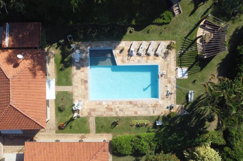 Uso das piscinas no verão requer mais atenção na manutenção