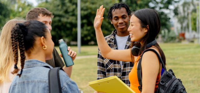 Atividades lúdicas reforçam o aprendizado durante as férias