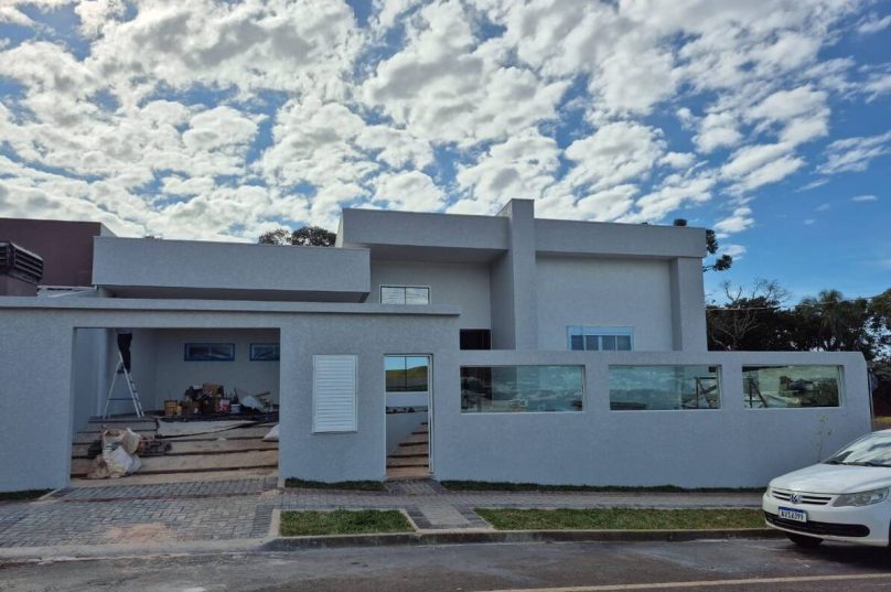 Residência em steel frame reduz 50% o custo de mão de obra