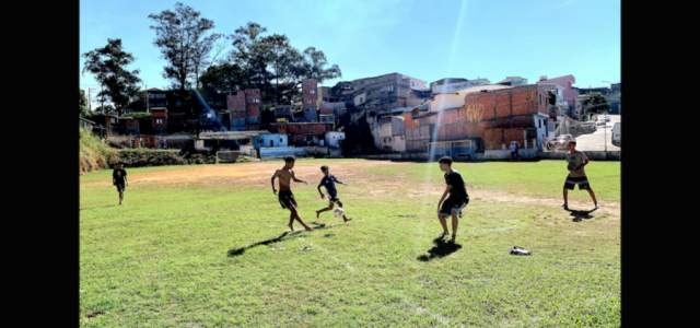 Biblioteca Parque Villa-Lobos recebe exposição de jovens das periferias