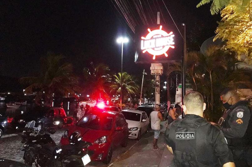 A fiscalização encerrou a festa por volta das 19h. Imagem: Prefeitura de Cabo Frio | Divulgação.