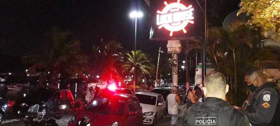 A fiscalização encerrou a festa por volta das 19h. Imagem: Prefeitura de Cabo Frio | Divulgação.