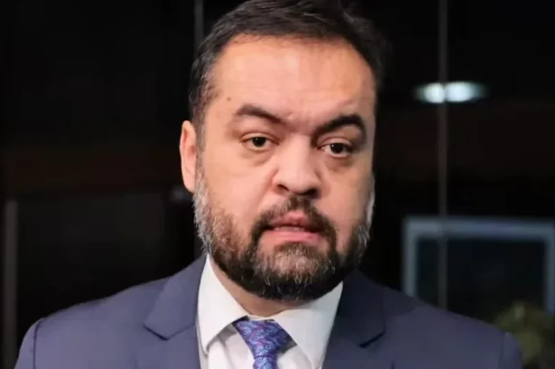 TSE rejeita recurso e mantém Cláudio Castro inelegível até 2030 por abuso de poder nas eleições de 2022 I Crédito da Imagem: Divulgação