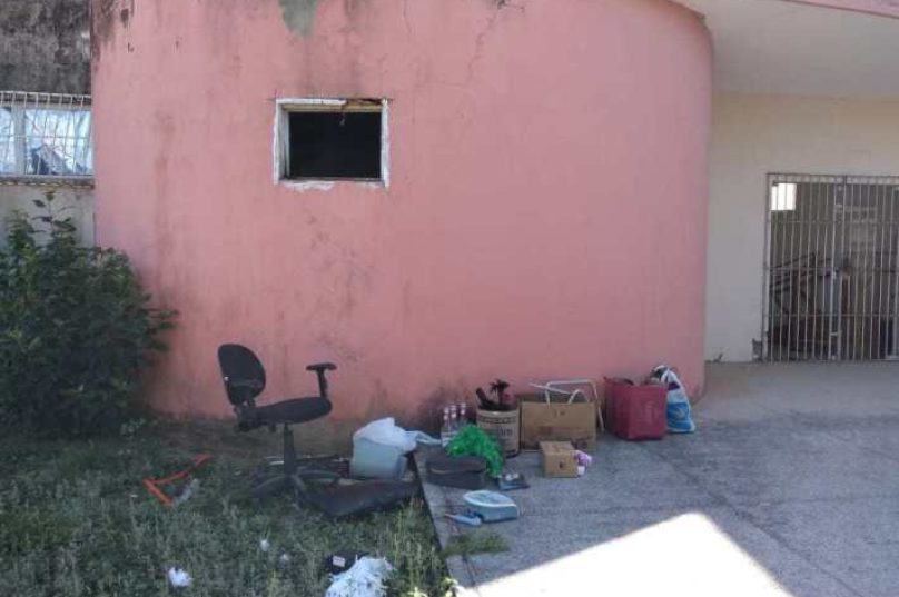 centro dos idosos fechado e vandalismo