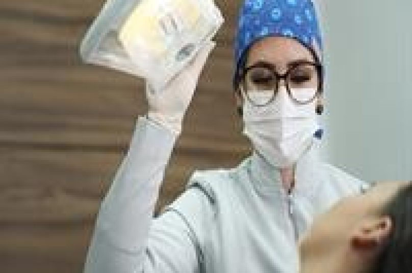 Pesquisa aponta a importância da higiene bucal em idosos