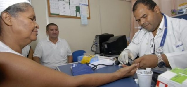 Brasil: 44,4% dos estados precisam de médicos de família