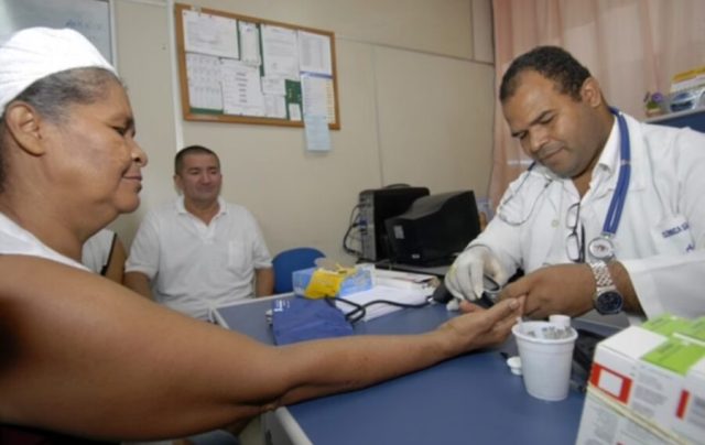 Brasil: 44,4% dos estados precisam de médicos de família