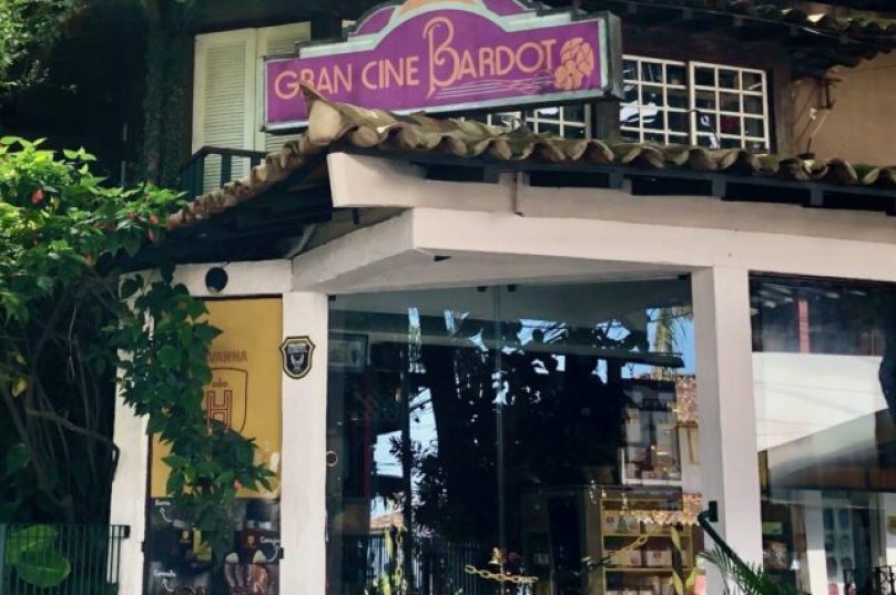 cropped-Cine-Bardot-Buzios-1-scaled-1.jpeg