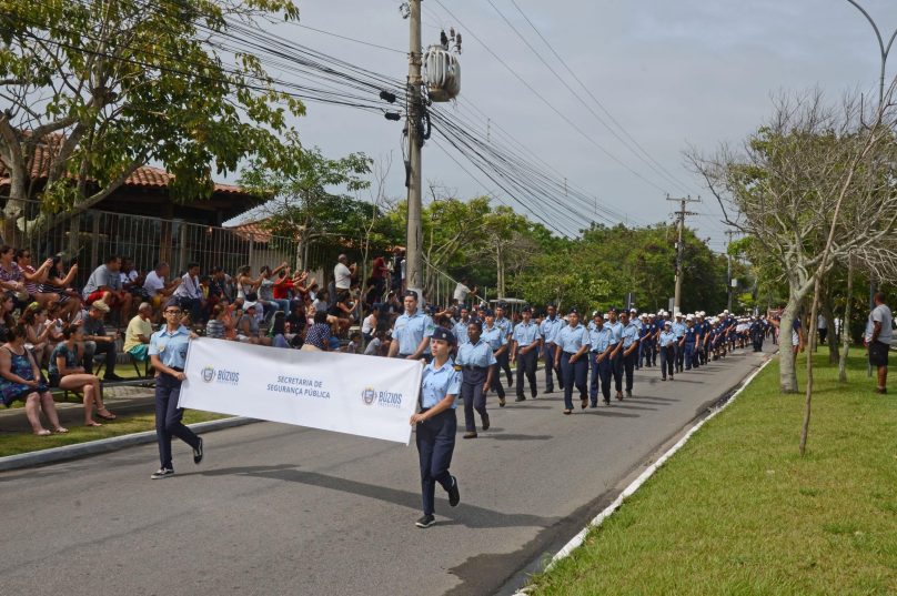 Mais de 3 mil pessoas devem participar do desfile