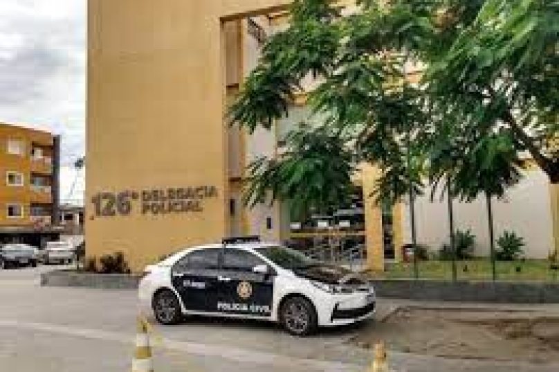 O caso do alemão foi registrado na delegacia de Cabo Frio, que era a central de flagrantes do dia. Imagem Reprodução Polícia Civil