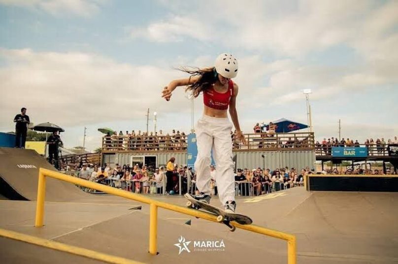 A skatista Duda Ribeiro, de 14 anos, brilha no cenário nacional e se prepara para competições internacionais, representando Maricá / foto divulgação