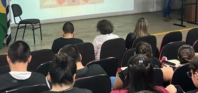 Faculdade de medicina aborda LGBTfobia no trabalho