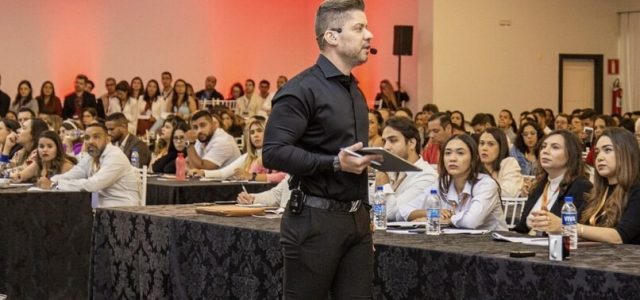 Treinamento de vendas pode ajudar negócios