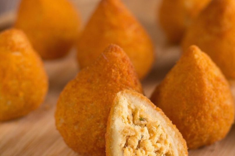 Comidas de rua brasileiras estão no top 100 da TasteAtlas