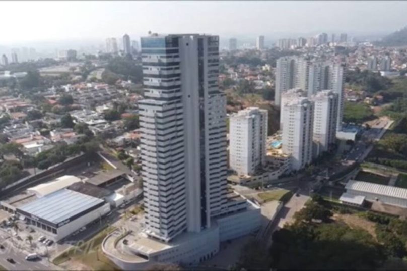 Jundiaí recebe o 1º evento do mundo com tatuagens feitas a 140 metros de altura