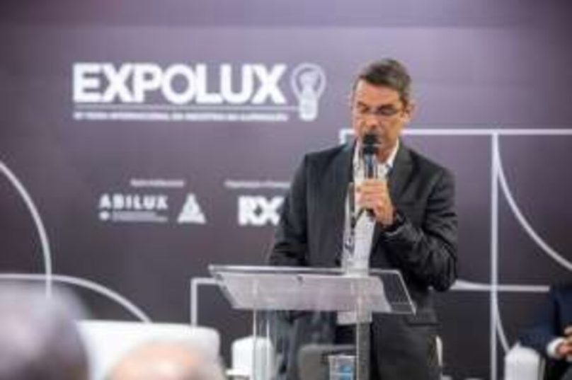 Abertura da Expolux destaca desafios e avanços do setor de iluminação