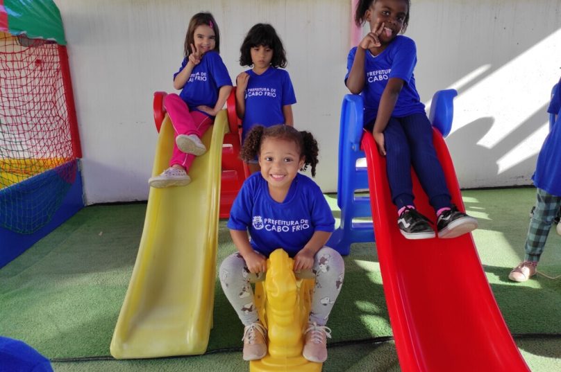 Ao todo, neste primeiro lote, serão entregues 7.155 camisetas aos estudantes. Foto Reprodução