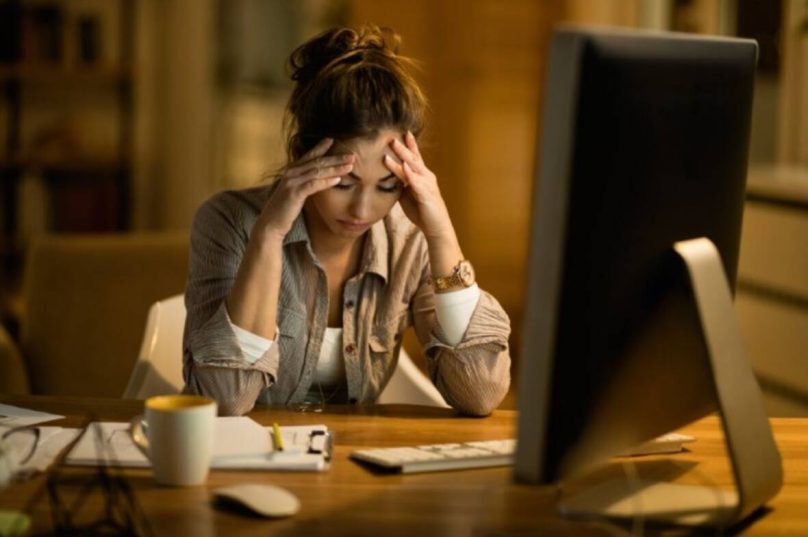 Livro usa narrativas reais para mapear riscos psicossociais