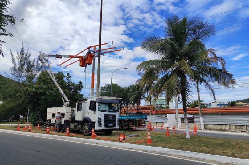ENEL inicia instalação de energia elétrica na Escola Municipal Henrique Sérgio Melman após decisão judicial que garante início das aulas no semestre letivo /Divulgação