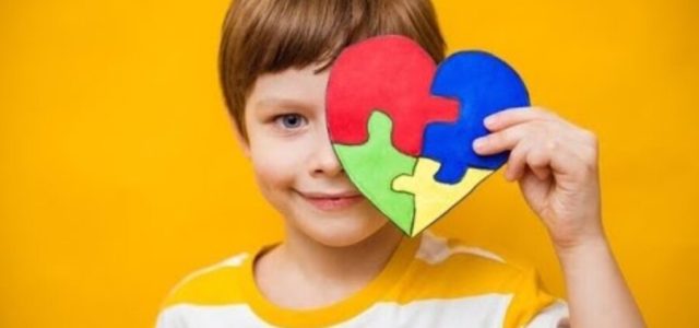 Apoio para o autismo leve é essencial durante toda a vida, alertam especialistas