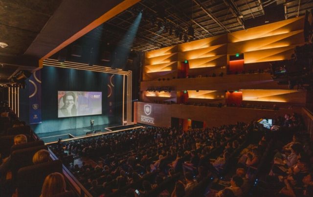 Evento discute tendências de educação em SP