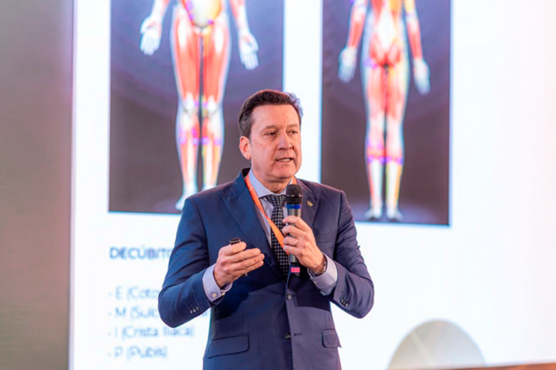 Cirurgião desenvolve método de precisão para lipoaspiração