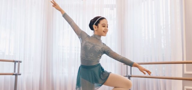 Jovem bailarina carioca completa um ano na Escola Bolshoi