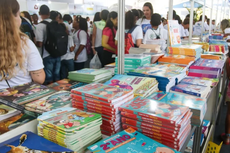 feira literária de saquarema