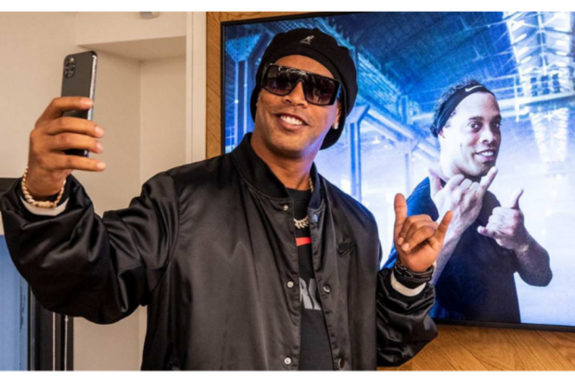Chip2Go nomeia Ronaldinho Gaúcho embaixador e lança E-Sim