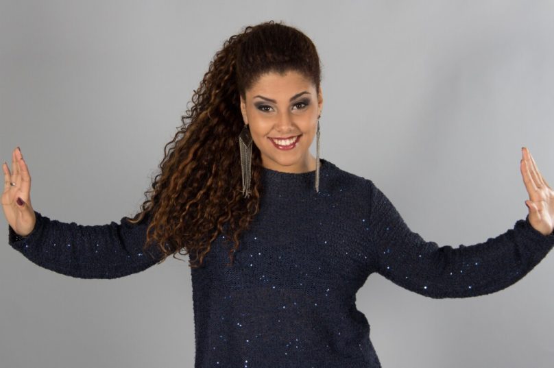 Evento terá a presença da cantora e compositora negra macaense, Amanda Amado I Foto Reprodução O Debate