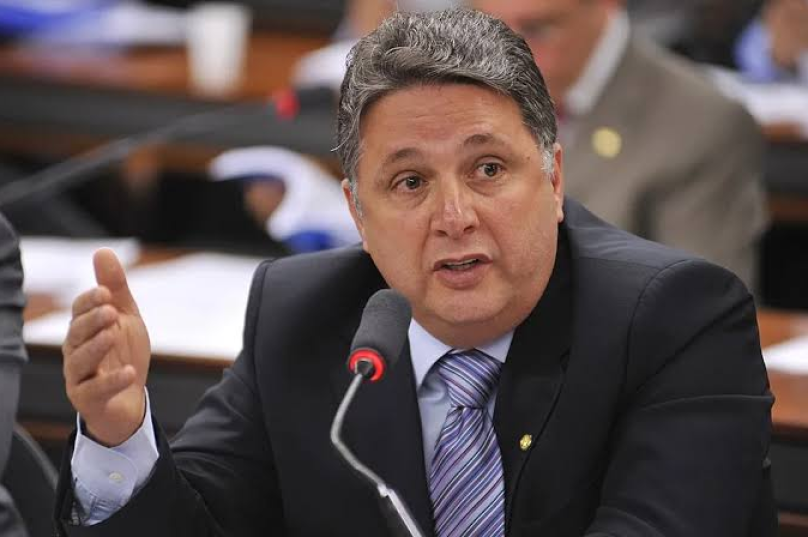 Douglas Ruas e Eduardo Paes aguardam decisão do TSE sobre os votos de Anthony Garotinho