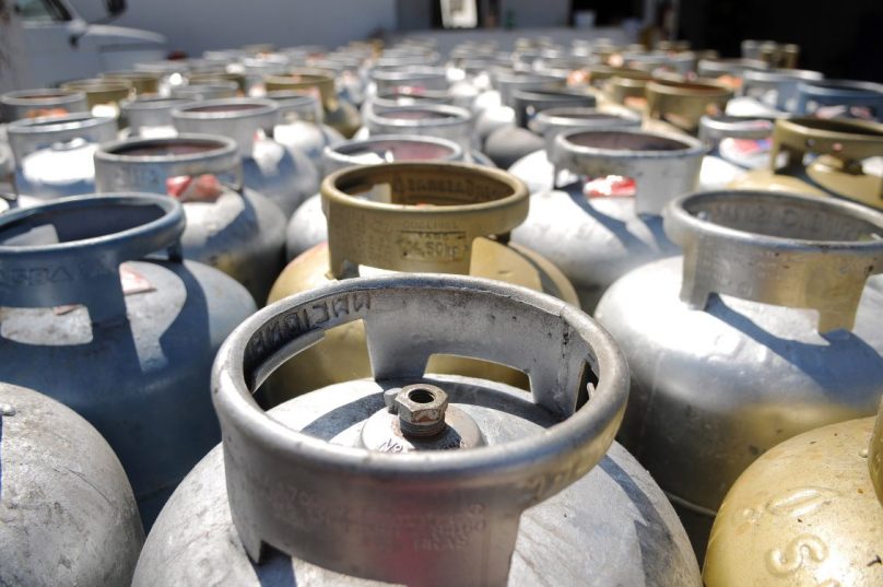Gás de cozinha puxa a inflação de setembro em Brasília 
Cruzeiro, Brasília, DF, Brasil 13/10/2015 Foto: Pedro Ventura/Agência Brasília
 
Com variação de 19,23% no valor do botijão, o gás de cozinha contribuiu diretamente para o aumento da inflação no Distrito Federal em setembro.