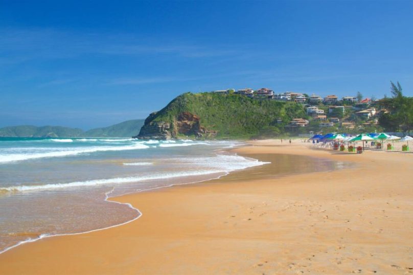 Movimento intenso de turistas marca o início do verão em Armação dos Búzios / foto reprodução