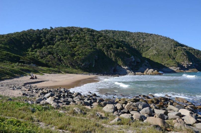 Praia de Búzios entre as cinco aprovadas para o Programa Bandeira Azul 2026/2027