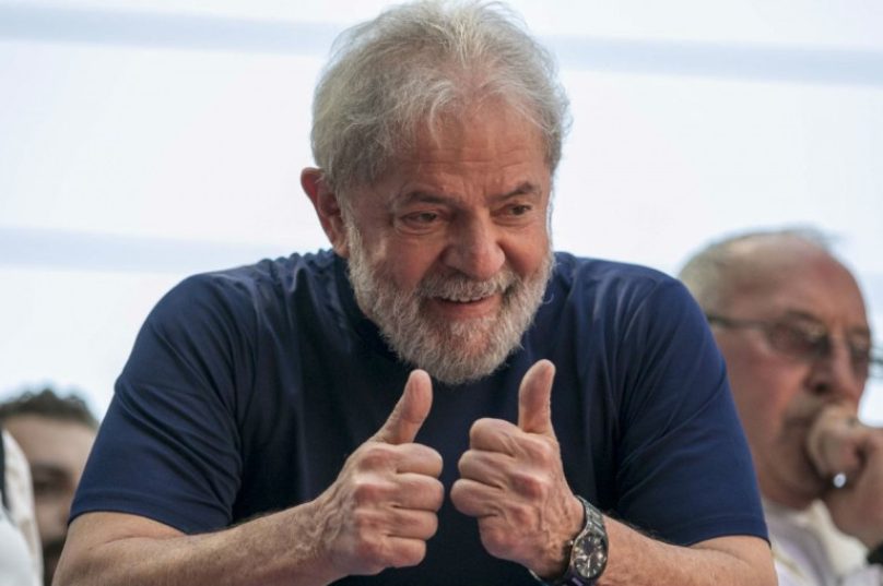 lula-diz-que-vai-se-entregar-825x509
