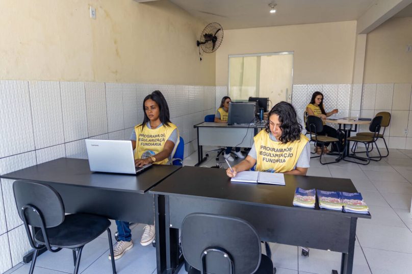 Macaé inicia regularização fundiária com atendimento no Lagomar e prevê titular 12 mil imóveis até 2028 / foto divulgação